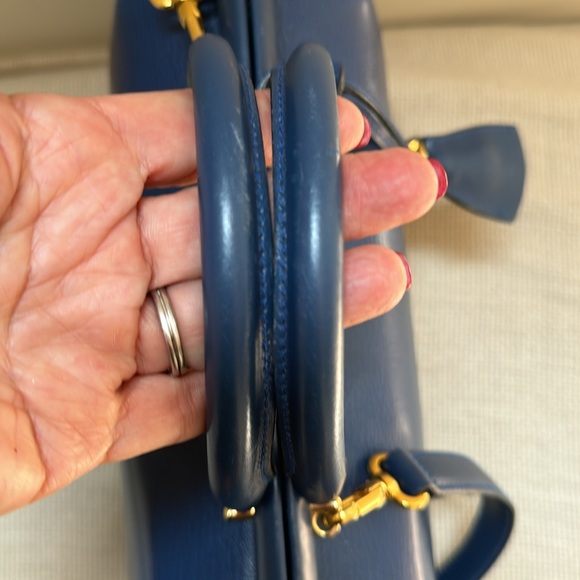 Revillon blue saffiano satchel leather bag made in Italy. Comes w/strap. - Picture 12 of 13